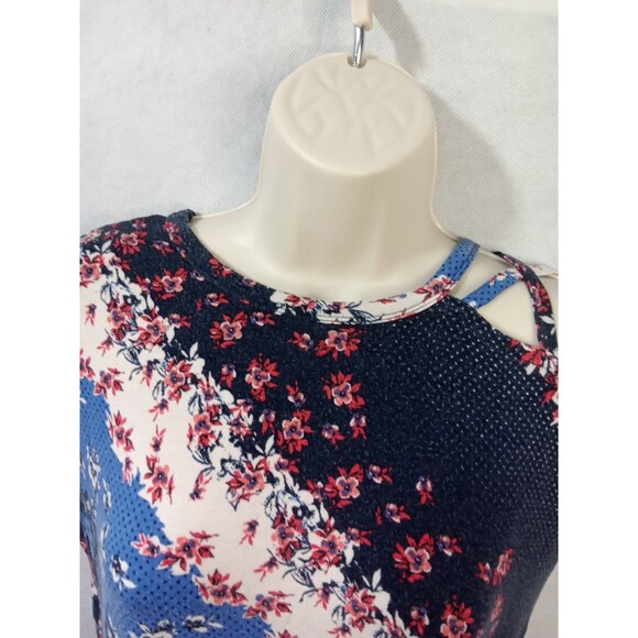 24/7 by‎ maurices women medium floral criss-cross blue Short Sleeve - Picture 5 of 14